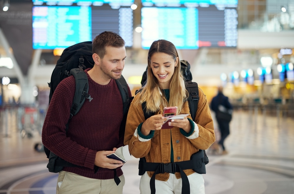 Paar eSIM-Internetpaket im Ausland